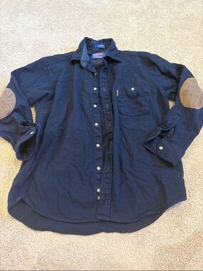 Pendleton men’s virgin wool trail shirt